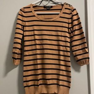 Forever 21 quarter sleeve shirt